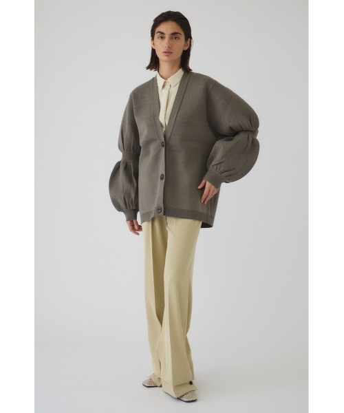 RIM.ARK(リムアーク)の「Volume sleeve knit CD ボリュームスリーブニットカーディガン(カーディガン/ボレロ・レディース・グレイッシュベージュ/ブルー/ブラック・FREE)」の10枚目の写真