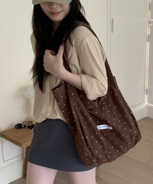 Vipoa(ヴィポア)の「ドットデザイントートバッグ(トートバッグ・レディース・ホワイト/ブラウン/レッド/ネイビー・FREE)」の11枚目の写真