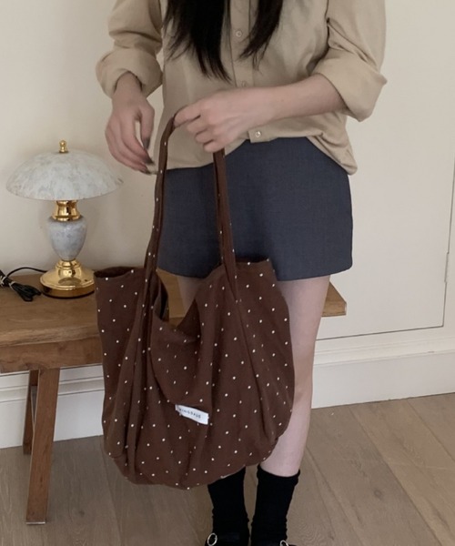 Vipoa(ヴィポア)の「ドットデザイントートバッグ(トートバッグ・レディース・ホワイト/ブラウン/レッド/ネイビー・FREE)」の15枚目の写真