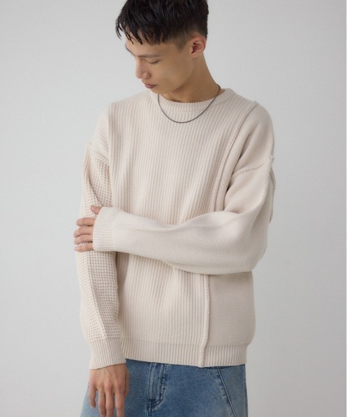 AZUL by moussy(アズールバイマウジー)の「編地ミックスニットトップス(ニット/セーター・メンズ・ブルー/グレー/アイボリー/ブラック・MEDIUM/LARGE)」の2枚目の写真