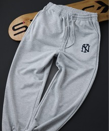 SAVIER（サビアー）の「【SAVIER：サビアー】NY ロゴ刺繍 スウェットパンツ【セットアップ可能】（スウェットパンツ）」