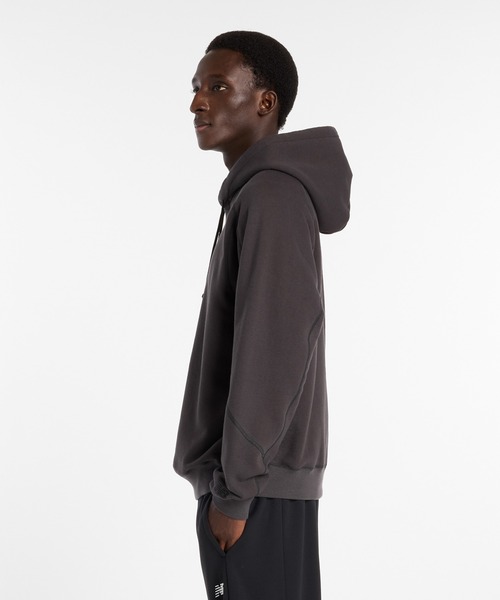 NEW BALANCE(ニューバランス)の「NB GREY レギュラーフィットフーディ(パーカー・メンズ・スミクロ/サンドグレー・SMALL/MEDIUM/LARGE/X-LARGE/XX-LARGE)」の3枚目の写真