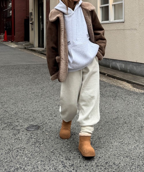 CANAL JEAN（キャナルジーン）の「Twelve12　dom reach to パーカー 裏起毛（パーカー・レディース・ブラック/アッシュ・MEDIUM/LARGE）」の5枚目の写真