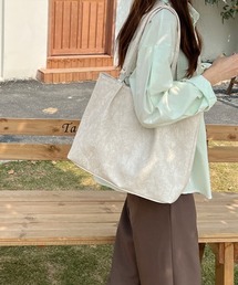 フェイクレザーショルダーバッグ