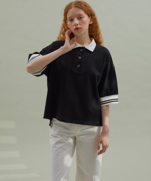 Stripe Rip Cut Collar T‑shirt — рубашка с рваным краем и полосами, черная