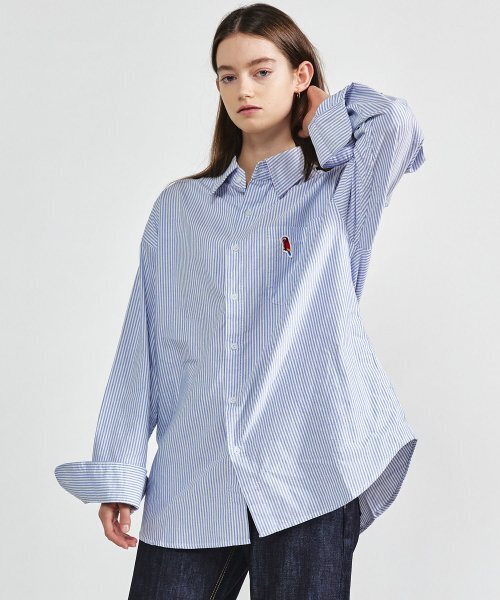 UNION BALANT(ユニオンバランテ)の「アンムサエワッペンオックスフォードストライプシャツブルー(シャツ/ブラウス・レディース・その他・MEDIUM/LARGE/X-LARGE)」の3枚目の写真