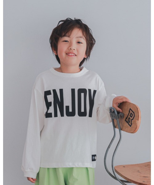 ZERO standerd（ゼロスタンダード）の「ゼロスタンダード ENJOYロングTシャツ（Tシャツ/カットソー・キッズ・チャコールグレー/オフホワイト/レッド・140cm/150cm/160cm/110cm/120cm/130cm/100cm）」の2枚目の写真