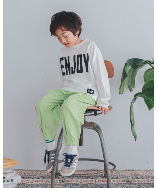 ZERO standerd（ゼロスタンダード）の「ゼロスタンダード ENJOYロングTシャツ（Tシャツ/カットソー・キッズ・チャコールグレー/オフホワイト/レッド・140cm/150cm/160cm/110cm/120cm/130cm/100cm）」の17枚目の写真
