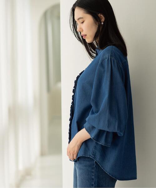 OPAQUE.CLIP（オペークドットクリップ）の「セルロース混デニムフリルブラウス【洗濯機OK】（シャツ/ブラウス・レディース・ネイビー/ブルー系その他・40/38/42）」の6枚目の写真