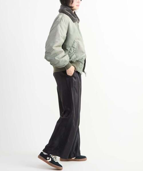 CONVERSE TOKYO(コンバーストウキョウ)の「SHINY SATIN PINTUCK WIDE PANTS(その他パンツ・レディース・ブラック/グレー/グリーン・FREE)」の6枚目の写真