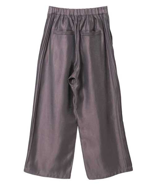 CONVERSE TOKYO(コンバーストウキョウ)の「SHINY SATIN PINTUCK WIDE PANTS(その他パンツ・レディース・ブラック/グレー/グリーン・FREE)」の18枚目の写真