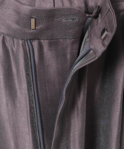 CONVERSE TOKYO(コンバーストウキョウ)の「SHINY SATIN PINTUCK WIDE PANTS(その他パンツ・レディース・ブラック/グレー/グリーン・FREE)」の21枚目の写真