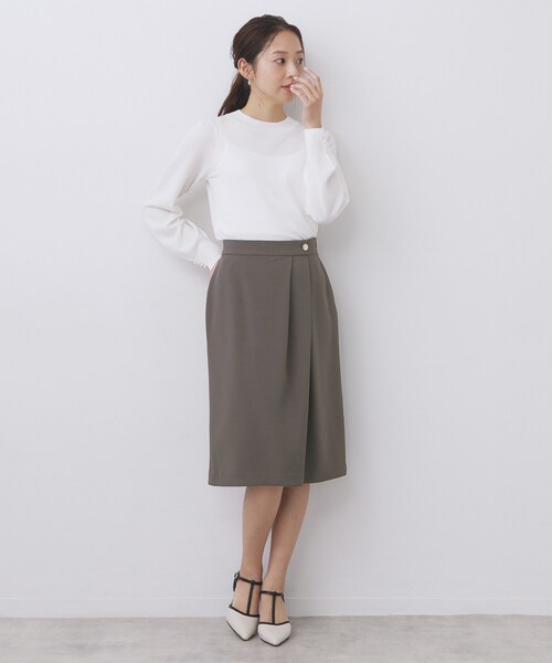 index(インデックス)の「アシンメトリーストレッチタックスカート/セットアップ対応【洗濯機OK/防シワ/イージーアイロン】(スカート・レディース・ネイビー/ブラック系7/ナチュラル/チャコールグレー・36/42/40/38)」の6枚目の写真