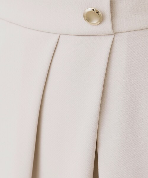 index(インデックス)の「アシンメトリーストレッチタックスカート/セットアップ対応【洗濯機OK/防シワ/イージーアイロン】(スカート・レディース・ネイビー/ブラック系7/ナチュラル/チャコールグレー・36/42/40/38)」の12枚目の写真