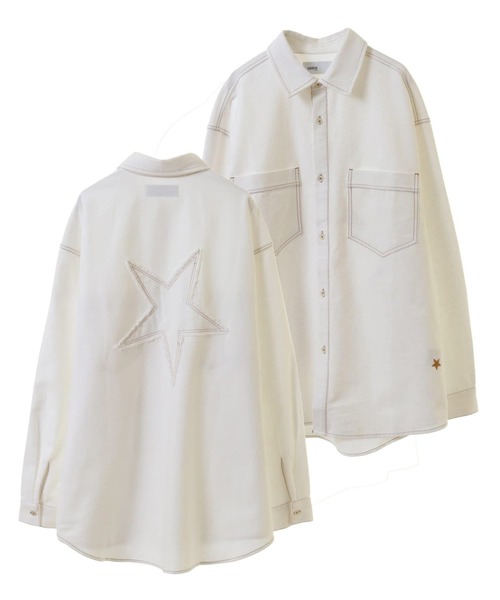 CONVERSE TOKYO（コンバーストウキョウ）の「STAR★ PATCH OVERSIZED DENIM SHIRT（シャツ/ブラウス・レディース・ホワイト/サックスブルー/ブラック・FREE）」の2枚目の写真