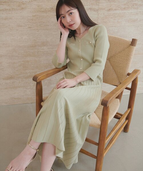 natural couture(ナチュラルクチュール)の「ラメプリーツニットワンピース(ワンピース・レディース・サックスブルー/ネイビー/ミント/アイボリー・FREE)」の3枚目の写真