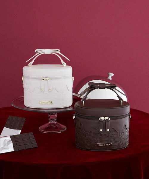 Maison de FLEUR（メゾンドフルール）の「FLEURチョコレートキューブバッグ（ハンドバッグ・レディース・ホワイト系その他2/ブラウン・FREE）」の17枚目の写真