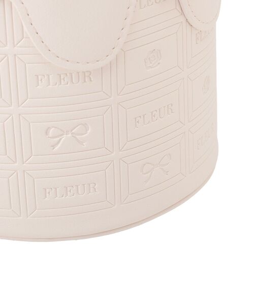 Maison de FLEUR（メゾンドフルール）の「FLEURチョコレートキューブバッグ（ハンドバッグ・レディース・ホワイト系その他2/ブラウン・FREE）」の7枚目の写真