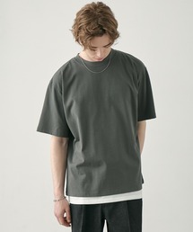EASENCE（イーズエンス）の「接触冷感 ボックスシルエット サイドスリット ベーシック 半袖Tシャツ / UVカット＜COMFORT EDITシリーズ＞【EASENCE】（Tシャツ/カットソー）」