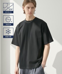 EASENCE（イーズエンス）の「接触冷感 ボックスシルエット サイドスリット ベーシック 半袖Tシャツ / UVカット＜COMFORT EDITシリーズ＞【EASENCE】（Tシャツ/カットソー）」