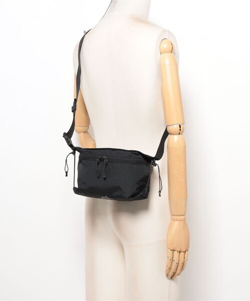 GREGORY（グレゴリー）の「GREGORY/グレゴリー ウエストポーチ エアロライトランバーパック 1588051041（ボディバッグ/ウエストポーチ・メンズ・ブラック・FREE）」の5枚目の写真