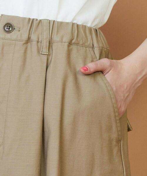 FRAPBOIS(フラボア)の「バックサテン スカート(スカート・レディース・グリーン/ベージュ・0/1)」の17枚目の写真