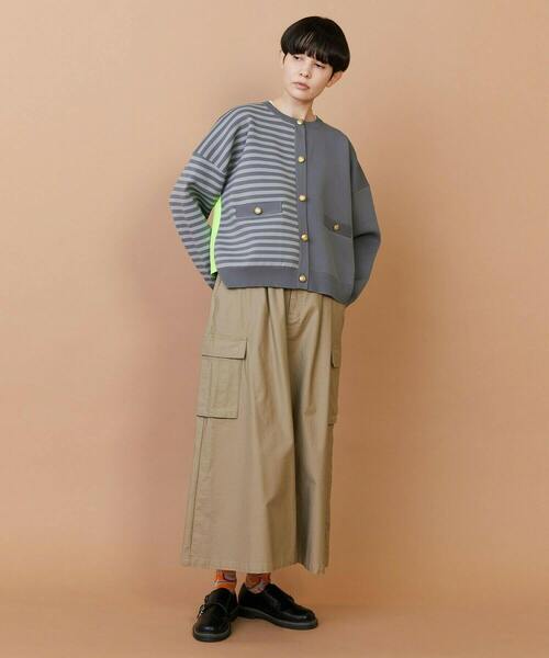 FRAPBOIS(フラボア)の「バックサテン スカート(スカート・レディース・グリーン/ベージュ・0/1)」の9枚目の写真