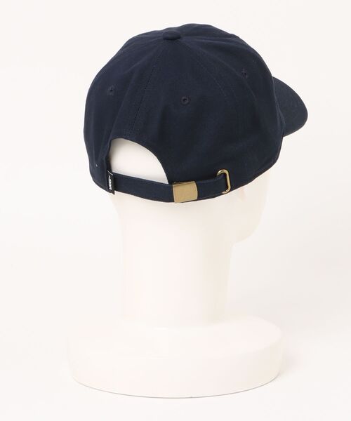VANS(バンズ)の「VANSアパレル(WJ) ヴァンズ Flowers college Logo Low Cap CAP 126R7160400 ABC-MART限定 NAVY(キャップ・メンズ・ブルー・FREE)」の2枚目の写真