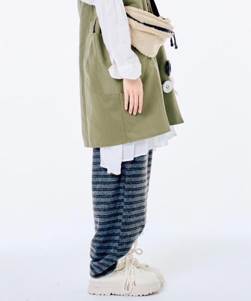 Never mind the XU / Chikashitsu+（ネバーマインド ザ エックスユー / チカシツプラス）の「【Nerd out XU】fleece stripe pants / 【ナードアウトエックスユー】フリースストライプイージーパンツ <着用動画あり>（スウェットパンツ・メンズ・ダークグレー/グレー・ONE SIZE）」の20枚目の写真