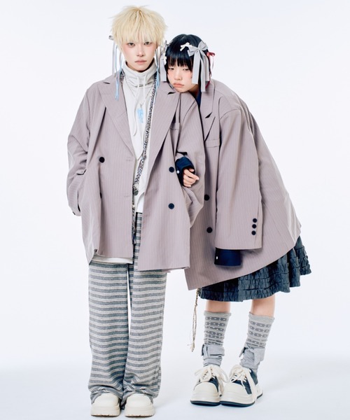 Never mind the XU / Chikashitsu+（ネバーマインド ザ エックスユー / チカシツプラス）の「【Nerd out XU】fleece stripe pants / 【ナードアウトエックスユー】フリースストライプイージーパンツ <着用動画あり>（スウェットパンツ・メンズ・ダークグレー/グレー・ONE SIZE）」の5枚目の写真