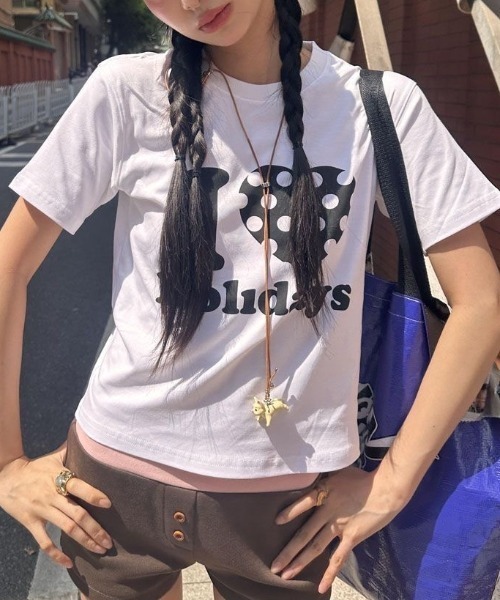 ViViDAY(ビビデー)の「I LOVE HOLIDAY ドットハート柄&英字ロゴ プリントショートtシャツ(Tシャツ/カットソー・レディース・オフホワイト/ブラック/ホワイト/ピンク/レッド/グレー/ネイビー/ライトブルー/ライトベージュ/グリーン・M)」の13枚目の写真