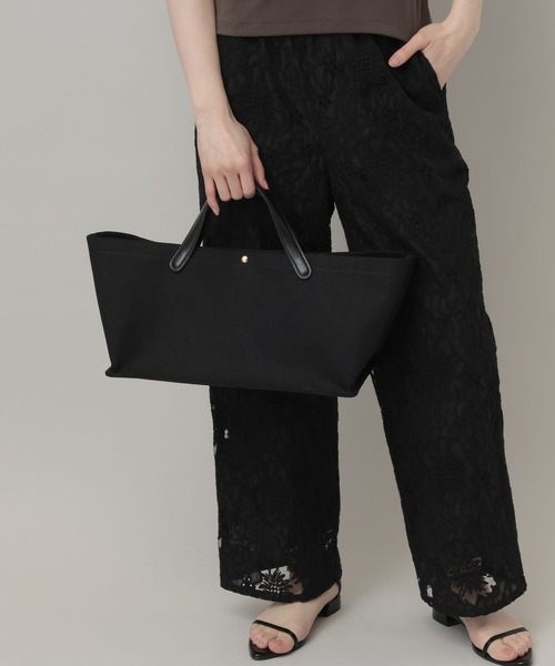 A part by（アパートバイ）の「【セレクト】Artesanos_ワイドトートバッグ（トートバッグ・レディース・ブラック/グリーン・FREE）」の2枚目の写真