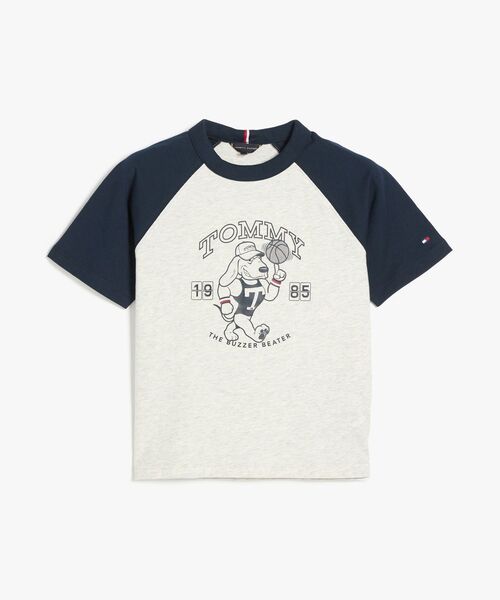 TOMMY HILFIGER（トミーヒルフィガー）の「BOYS LBスポーツグラフィックTシャツ（Tシャツ/カットソー・キッズ・ライトグレー・90/110cm/100cm）」の5枚目の写真