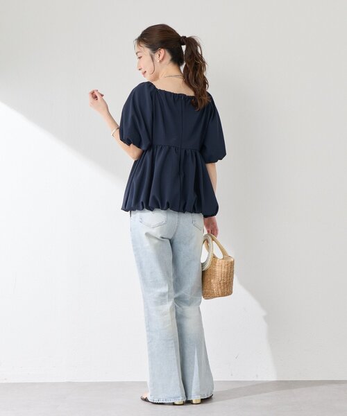 La boutique BonBon(ラブティックボンボン)の「【最強モテ系】バルーンペプラムブラウス(シャツ/ブラウス・レディース・ネイビー/オフホワイト/サックスブルー・FREE)」の6枚目の写真