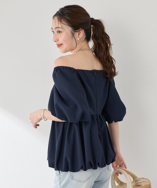 La boutique BonBon(ラブティックボンボン)の「【最強モテ系】バルーンペプラムブラウス(シャツ/ブラウス・レディース・ネイビー/オフホワイト/サックスブルー・FREE)」の13枚目の写真