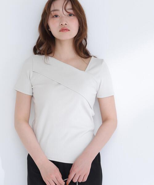 NATURAL BEAUTY BASIC（ナチュラルビューティーベーシック）の「◇アシメネックリブカットソー（Tシャツ/カットソー・レディース・ブラック/グレー/イエロー・FREE）」の3枚目の写真