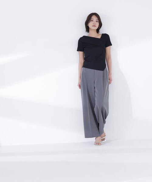 NATURAL BEAUTY BASIC（ナチュラルビューティーベーシック）の「◇アシメネックリブカットソー（Tシャツ/カットソー・レディース・ブラック/グレー/イエロー・FREE）」の14枚目の写真