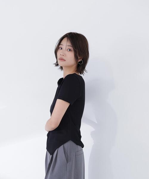 NATURAL BEAUTY BASIC（ナチュラルビューティーベーシック）の「◇アシメネックリブカットソー（Tシャツ/カットソー・レディース・ブラック/グレー/イエロー・FREE）」の15枚目の写真