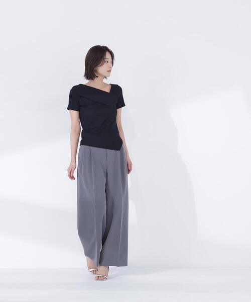 NATURAL BEAUTY BASIC（ナチュラルビューティーベーシック）の「◇アシメネックリブカットソー（Tシャツ/カットソー・レディース・ブラック/グレー/イエロー・FREE）」の16枚目の写真