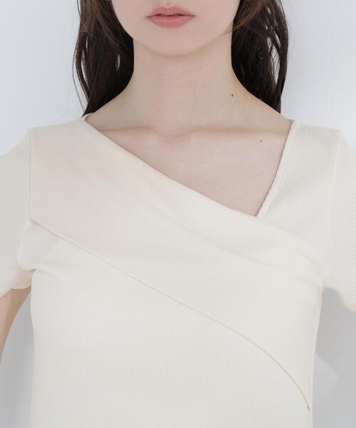 NATURAL BEAUTY BASIC（ナチュラルビューティーベーシック）の「◇アシメネックリブカットソー（Tシャツ/カットソー・レディース・ブラック/グレー/イエロー・FREE）」の9枚目の写真