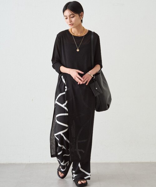 LOUNGEDRESS(ラウンジドレス)の「≪新色キャメル登場/重ね着映え≫シアーハイスリットワンピース(ワンピース・レディース・ブラック/オフホワイト/キャメル・FREE)」の16枚目の写真