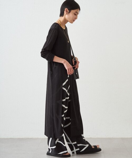 LOUNGEDRESS(ラウンジドレス)の「≪新色キャメル登場/重ね着映え≫シアーハイスリットワンピース(ワンピース・レディース・ブラック/オフホワイト/キャメル・FREE)」の19枚目の写真