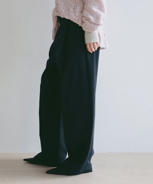 ETRE TOKYO(エトレトウキョウ)の「ボンディングタックパンツ(その他パンツ・レディース・ネイビー/ベージュ・M/S)」の6枚目の写真