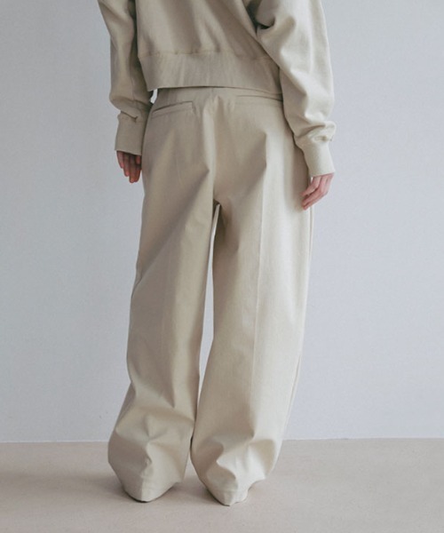 ETRE TOKYO(エトレトウキョウ)の「ボンディングタックパンツ(その他パンツ・レディース・ネイビー/ベージュ・M/S)」の14枚目の写真