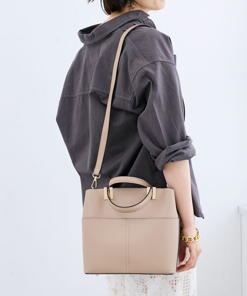 le.coeur blanc(ルクールブラン)の「スクエア2WAYトートバッグ(トートバッグ・レディース・ベージュ/ブラック・FREE)」の5枚目の写真