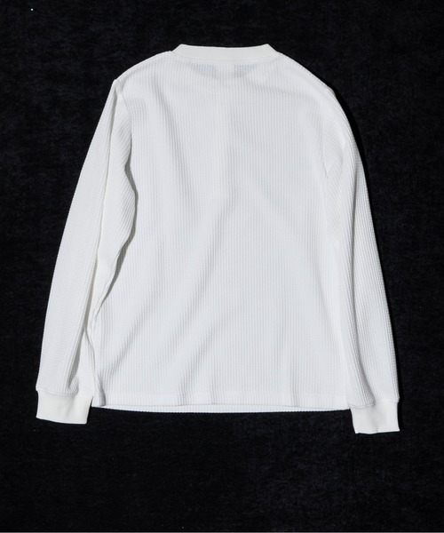 Coffee & Cigarettes（コーヒーアンドシガレッツ）の「2D53 HERITAGE WAFFLE ヘンリーネック ワッフルロングスリーブTEE（Tシャツ/カットソー・メンズ・ホワイト/ブラック・M）」の4枚目の写真