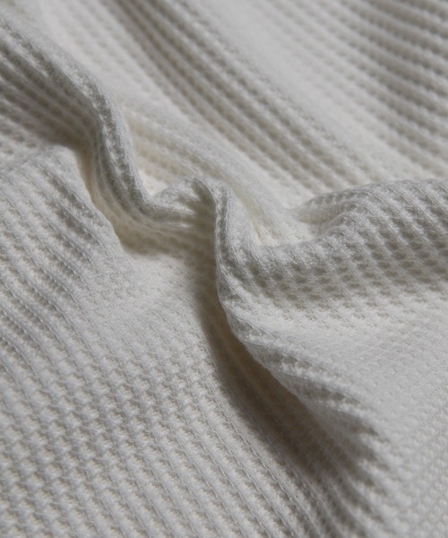 Coffee & Cigarettes（コーヒーアンドシガレッツ）の「2D53 HERITAGE WAFFLE ヘンリーネック ワッフルロングスリーブTEE（Tシャツ/カットソー・メンズ・ホワイト/ブラック・M）」の10枚目の写真