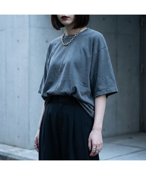 FILA(フィラ)の「PIGMENT S/S TEE(Tシャツ/カットソー・レディース・グレー/ブラック/ベージュ・XL/L/M/S)」の2枚目の写真