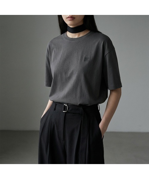 FILA(フィラ)の「PIGMENT S/S TEE(Tシャツ/カットソー・レディース・グレー/ブラック/ベージュ・XL/L/M/S)」の1枚目の写真