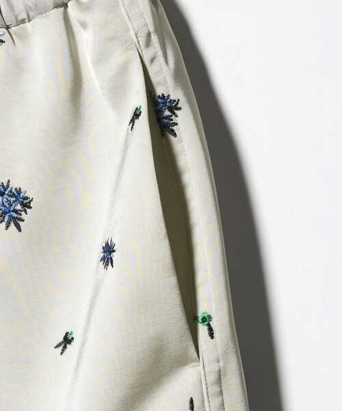 BEAUTY&YOUTH UNITED ARROWS（ビューティーアンドユースユナイテッドアローズ）の「フラワー エンブロイダリー ドローストリング スカート ウォッシャブル（スカート・レディース・ライトグレー/ブラック・S/M）」の7枚目の写真